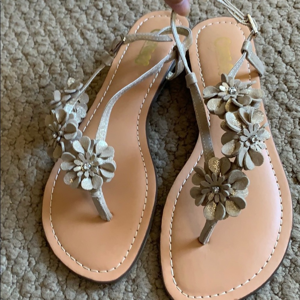 Carlos Santana Flower Sandals